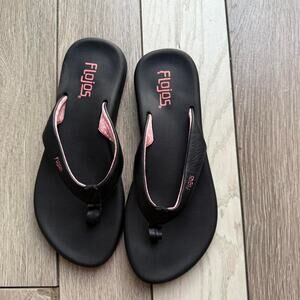 Black and pink fojos